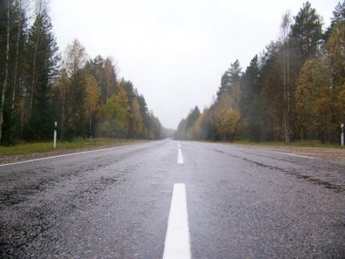 Unendliche Strassen (100_0493.JPG) wird geladen. Eindrucksvolle Fotos aus Lettland erwarten Sie.
